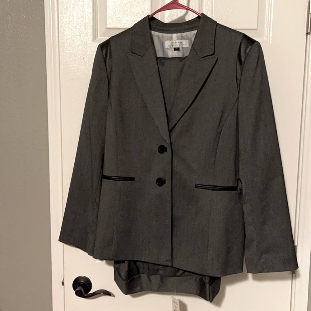 2 pc pant suit separate